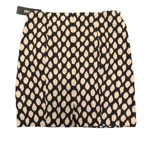⭐️ NWT! Black and Tan DKNY Skirt - Size 12